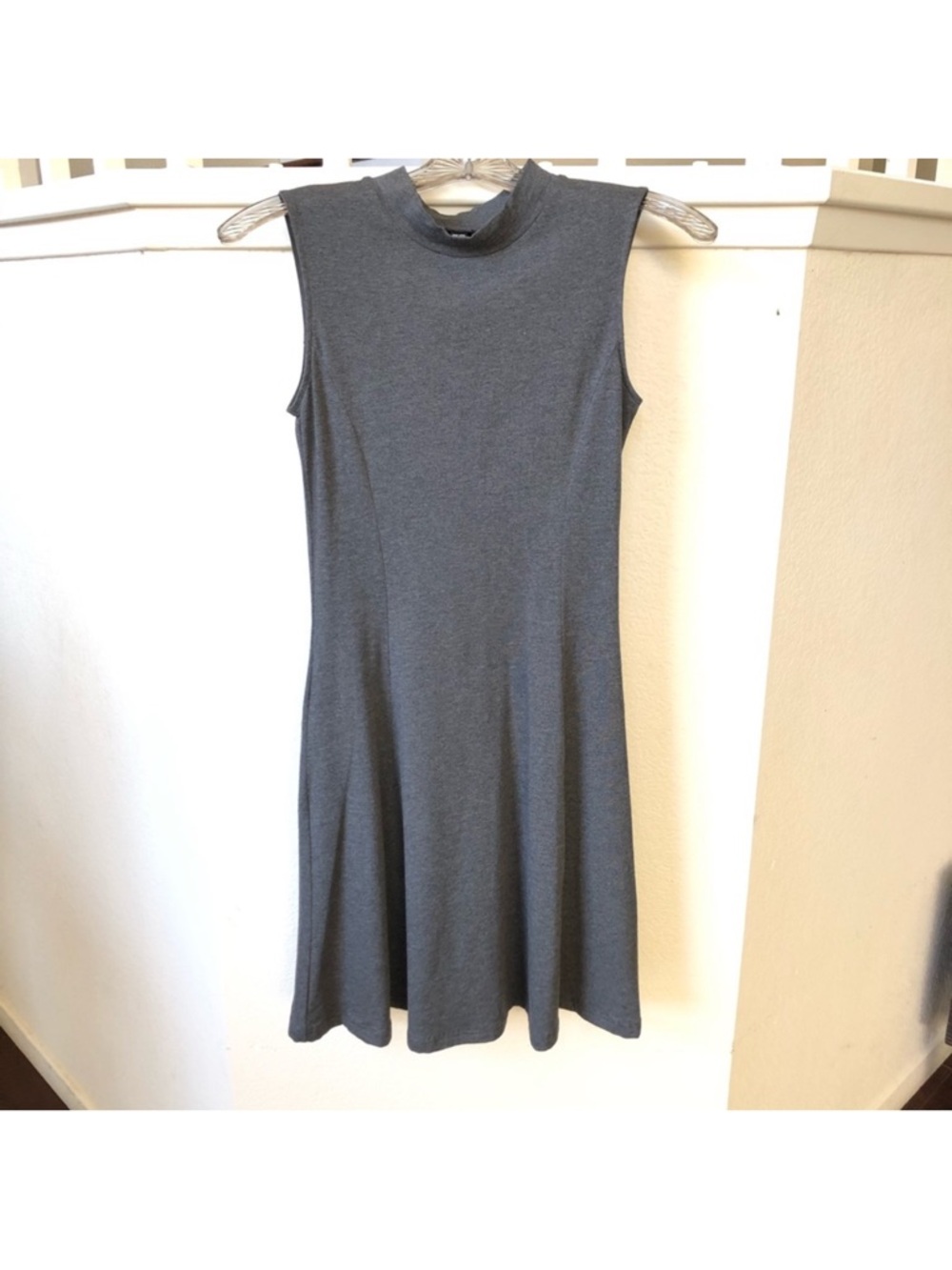 Uniqlo Mock Neck Sleeveless Flare Dress in charcoal grey size S